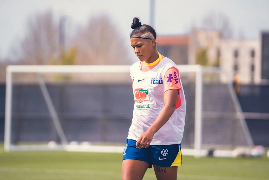 “It confirmed I’m capable, that I deserve it”, says Ana Elisa on U20 recall